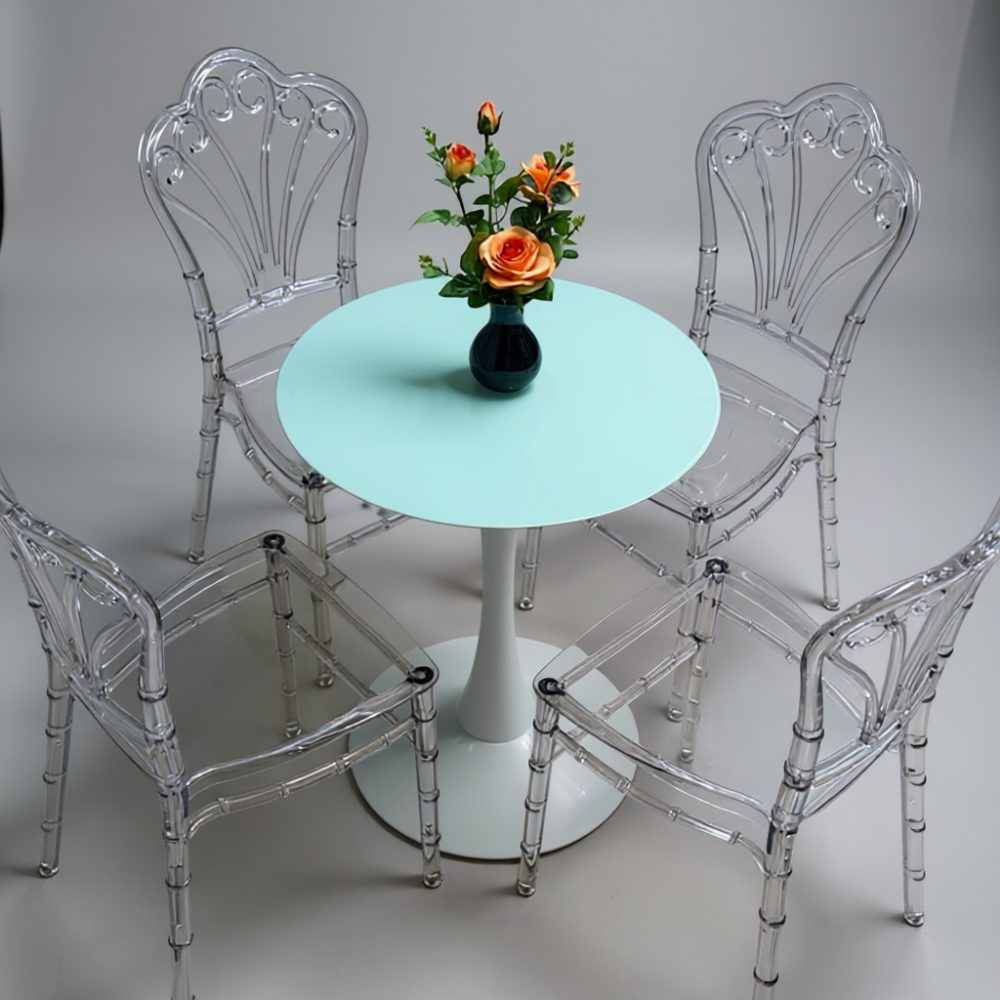 Bàn Tulip BCF04 kết hợp ghế gỗ tạo phong cách vintage hiện đại